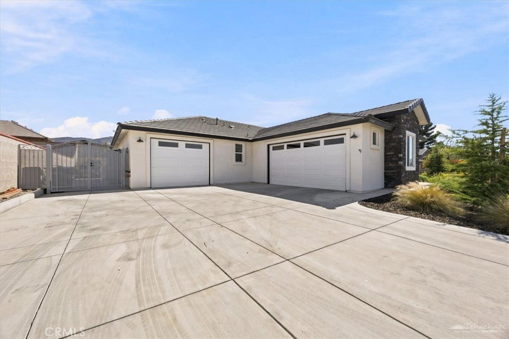 410 Rosehaven