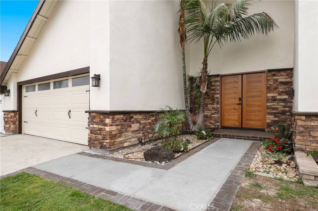 17822 Aberdeen Lane