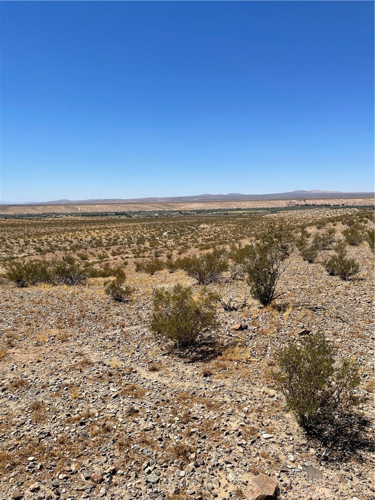 Investors and buyers, don’t miss this rare gem near the 395-Hwy, 58-Hwy, and 15-Fwy! This expansive 32.2-acre property offers incredible potential, including possible mineral rights for coal, oil, and gas. The possibilities are endless—whether you envision a ranch, recreational space, Airbnb, or agricultural venture. With convenient electric access and a gas line running alongside the property, it’s ready for your vision. Buyers and agents, verify all rights independently. This is a prime investment opportunity—act quickly before it’s gone! Subject to change zoning law upon approval from the city.