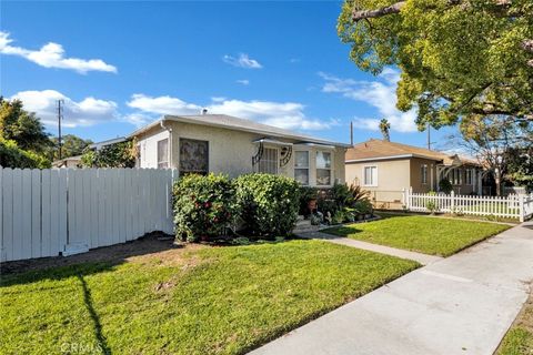 Photo of 1237 N Cordova Street, Burbank, CA 91505 (MLS # BB26011874)