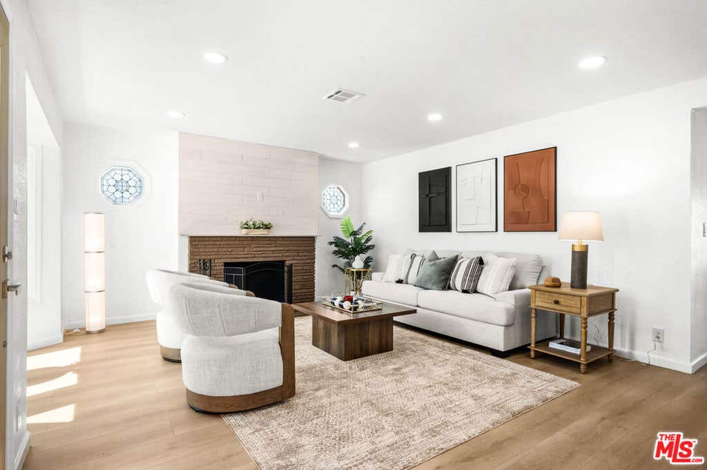 Photo of 5124 Hillcrest Drive, Los Angeles, CA 90043 (MLS # 26834467)