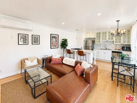 Photo of 1028 12th Street #3, Santa Monica, CA 90403 (MLS # 26789819)