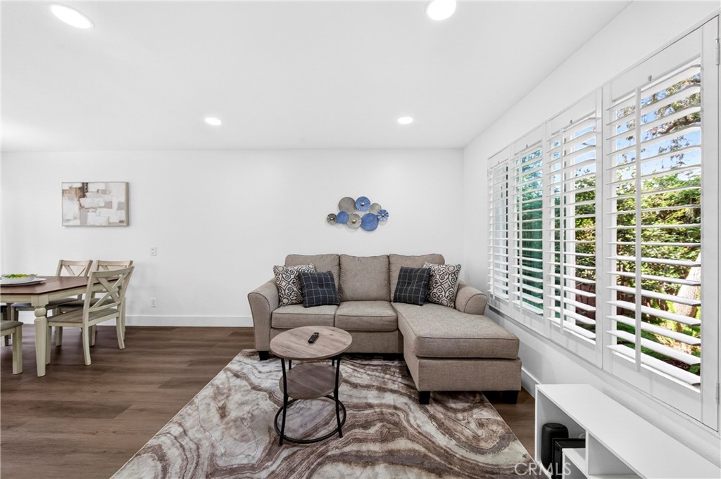 22123 S Figueroa 142