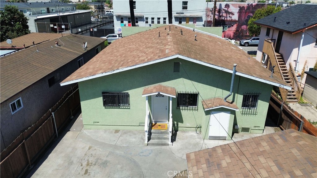 1404 Lewis Avenue