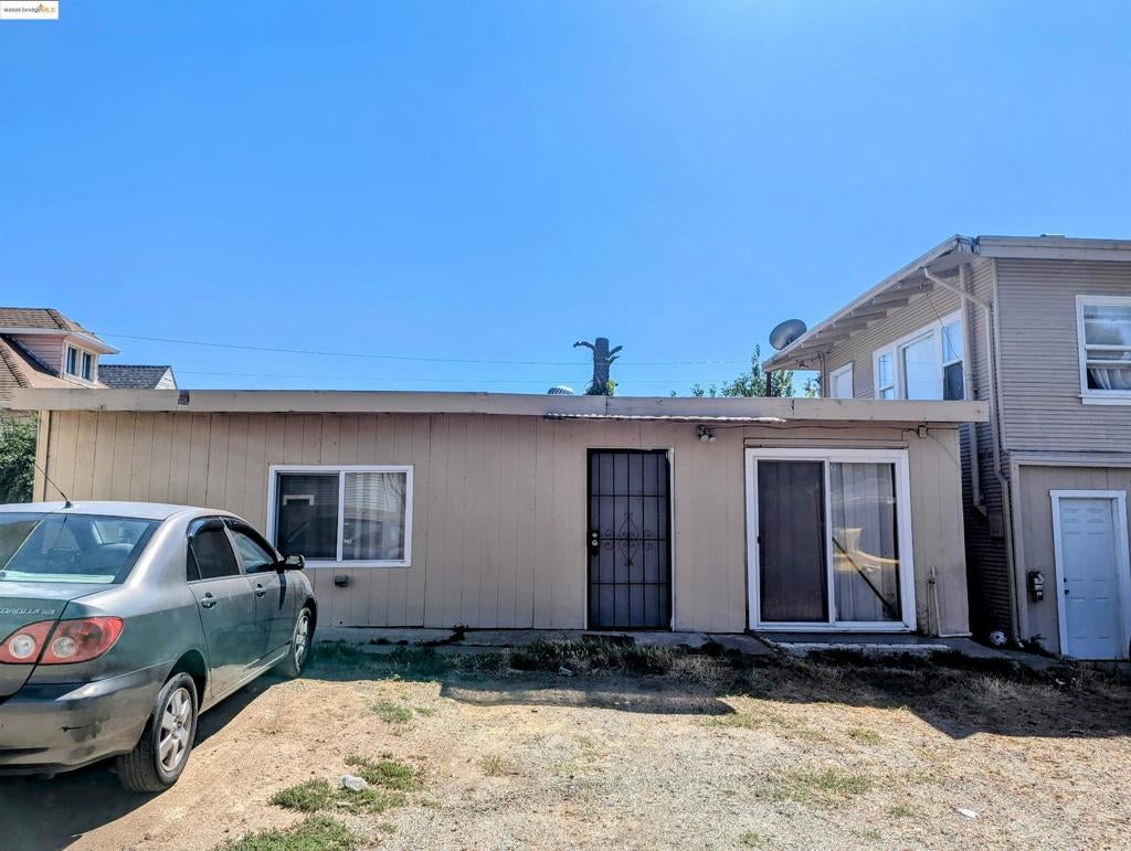 2883 Brookdale Avenue