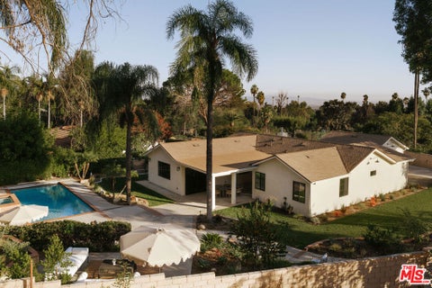 Photo of 1211 E Palm Street, Altadena, CA 91001 (MLS # 26988707)