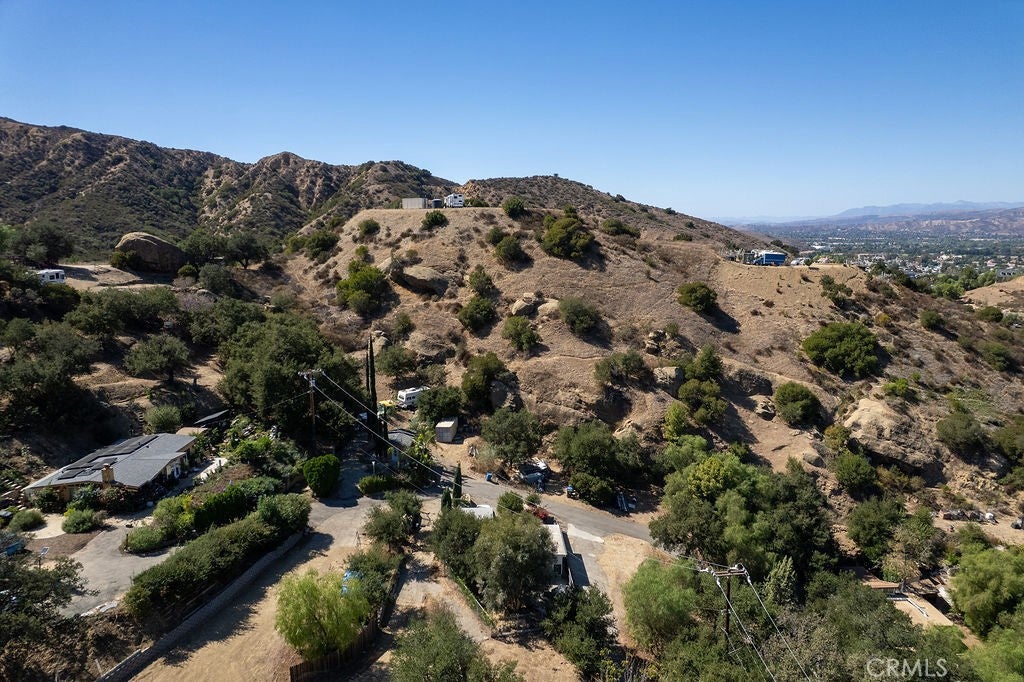 1068 Loma Lane