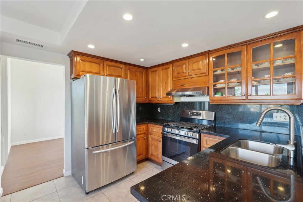 729 La Loma Lane