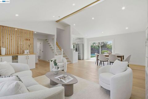 Photo of 7574 Birkdale Dr Dr, Newark, CA 94560 (MLS # 41130501)