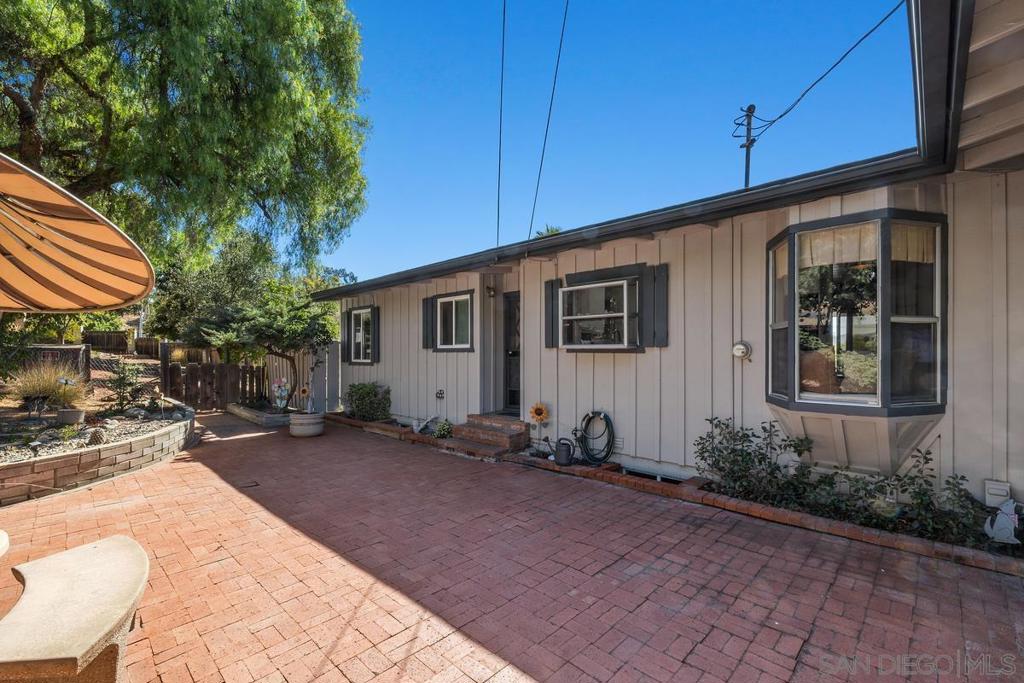 11355 Eucalyptus Hills