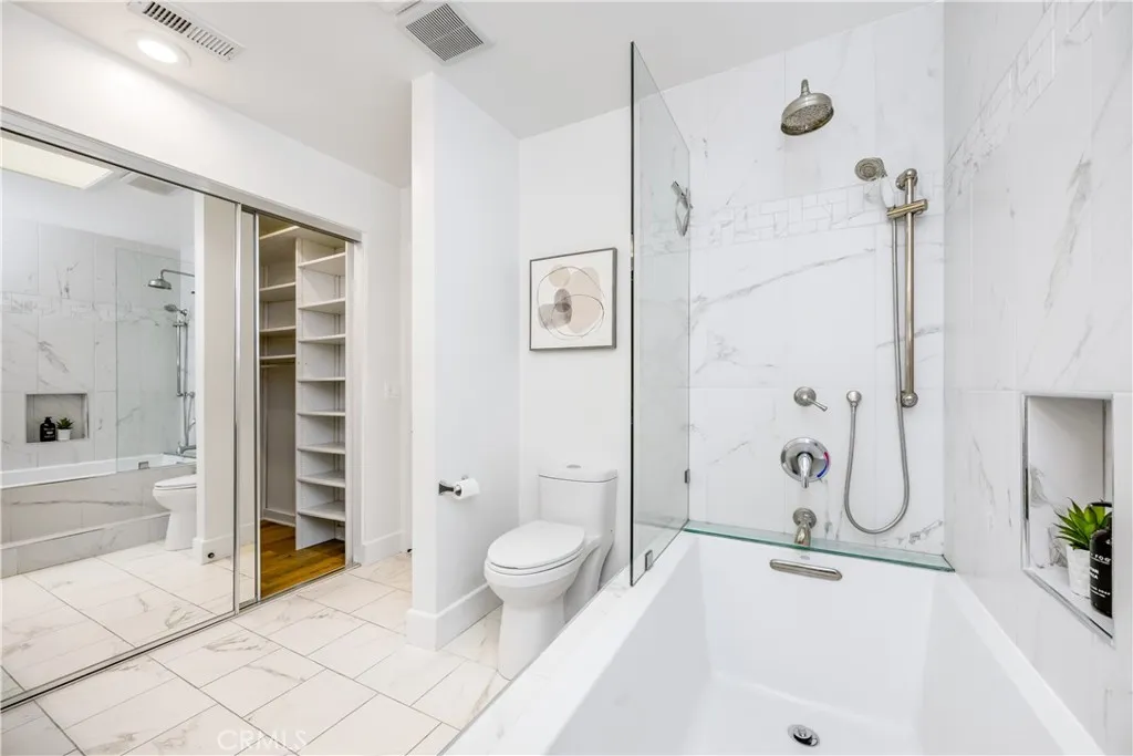 Corona Del Mar, California 92625, United States, 3 Bedrooms Bedrooms, ,3 BathroomsBathrooms,Residential,Active,213076