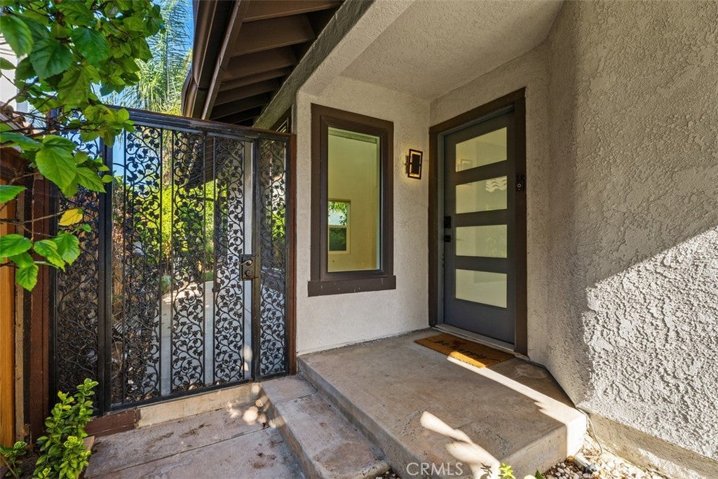 6250 E Quartz Lane