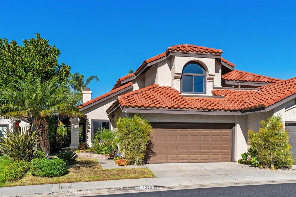 6250 E Quartz Lane