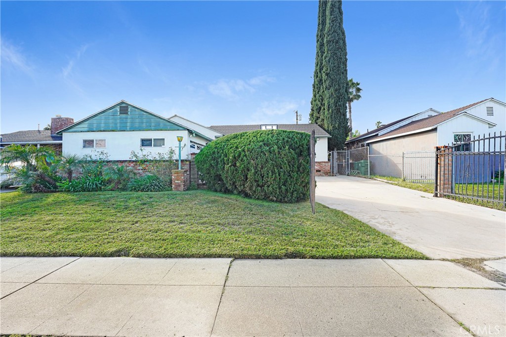 19624 Kittridge Street