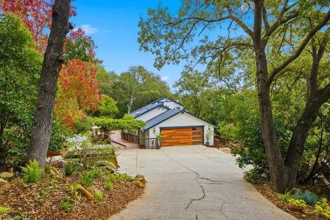 Photo of 15098 Elm Park Park, Monte Sereno, CA 95030 (MLS # ML82026060) Photo of 15098 Elm Park Park, Monte Sereno, CA 95030 (MLS # ML82026060)