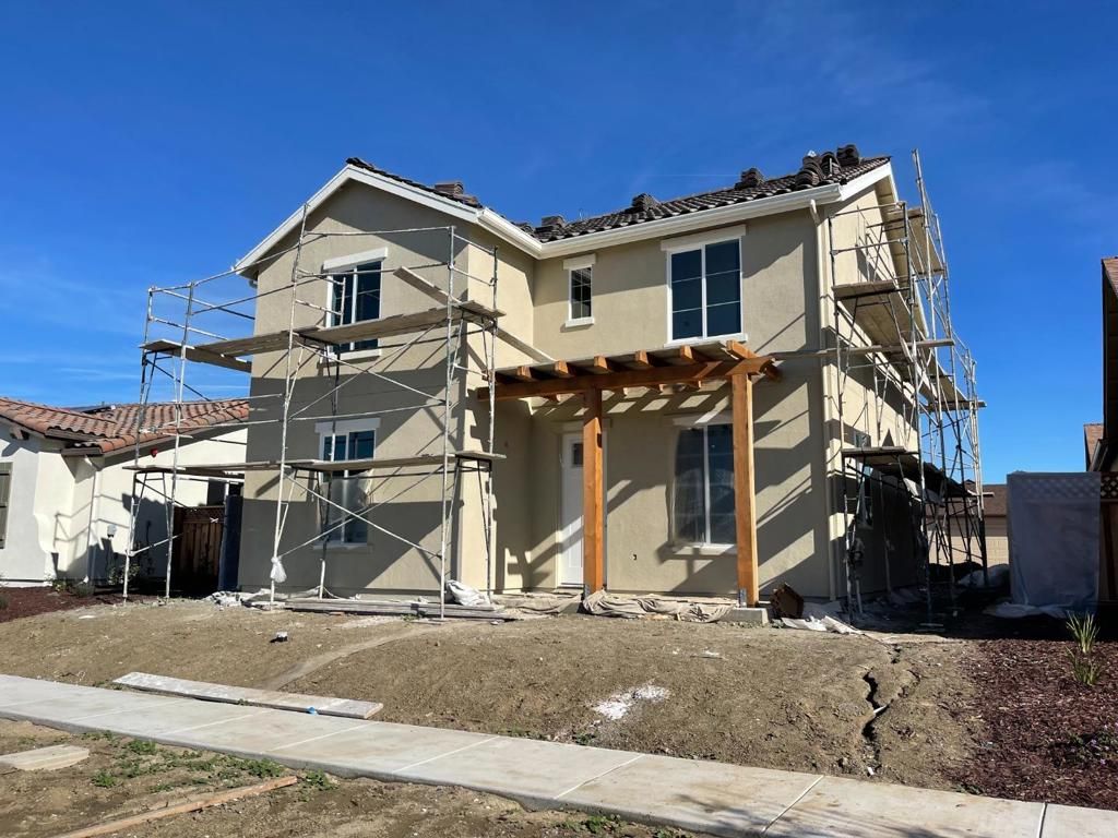 Photo of 790 Livingston Avenue, King City, CA 93930 (MLS # ML82028426)