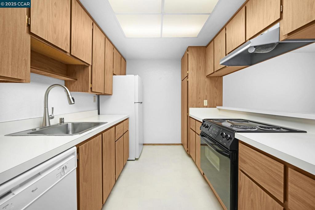 SUNSET PARK - Residential