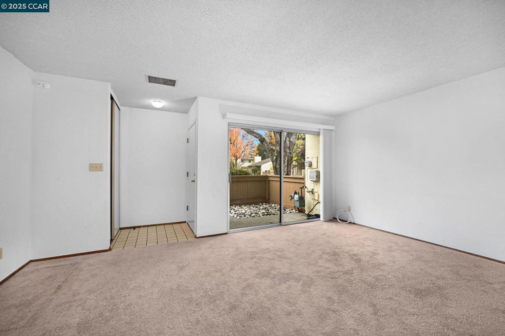 SUNSET PARK - Residential