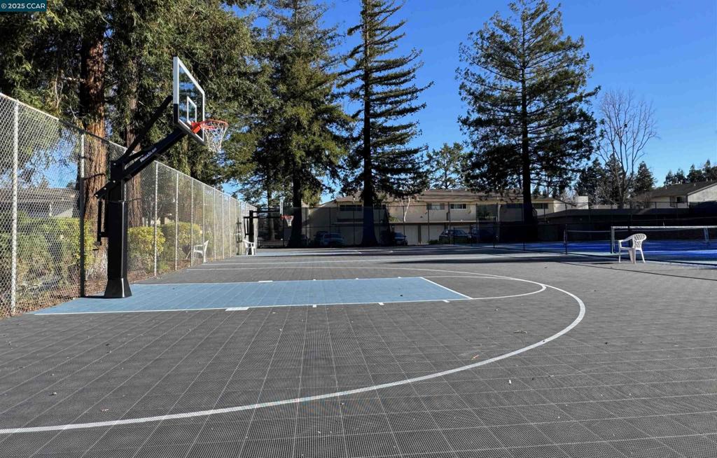 SUNSET PARK - Residential