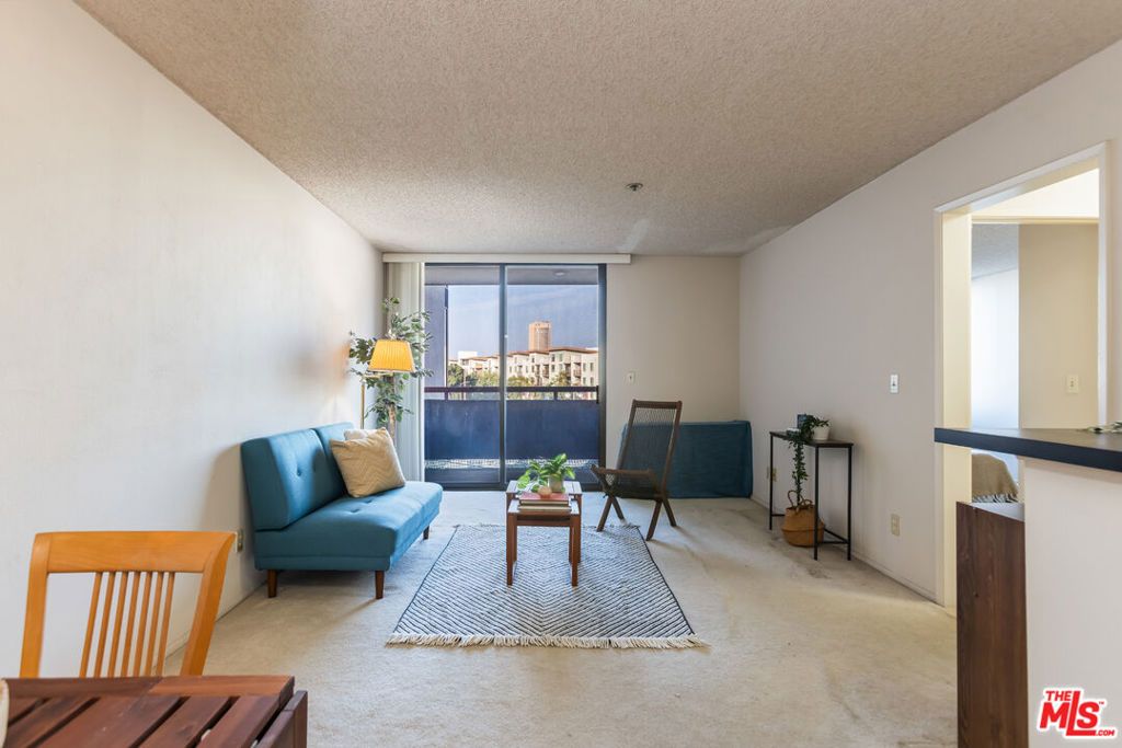 Photo of 222 S Central Avenue #315, Los Angeles, CA 90012 (MLS # 26646703)