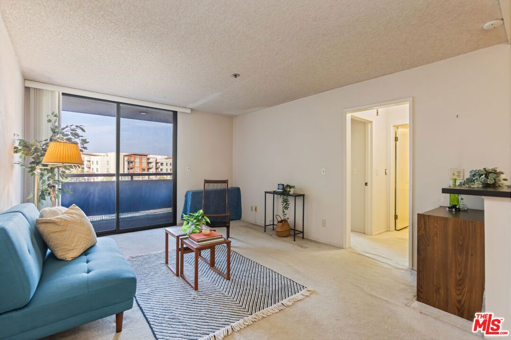Photo of 222 S Central Avenue #315, Los Angeles, CA 90012 (MLS # 26646703)