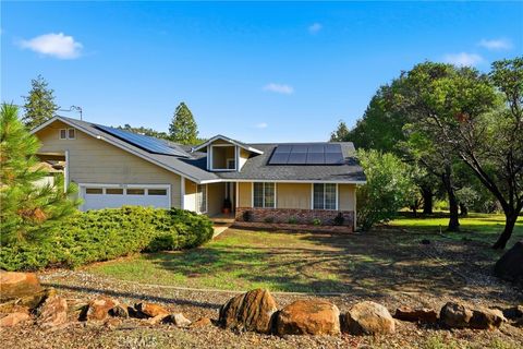 Photo of 18206 N Shore Dr, Hidden Valley Lake, CA 95467 (MLS # LC25252171)