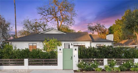 206 Del Mar Avenue Costa Mesa CA 92627