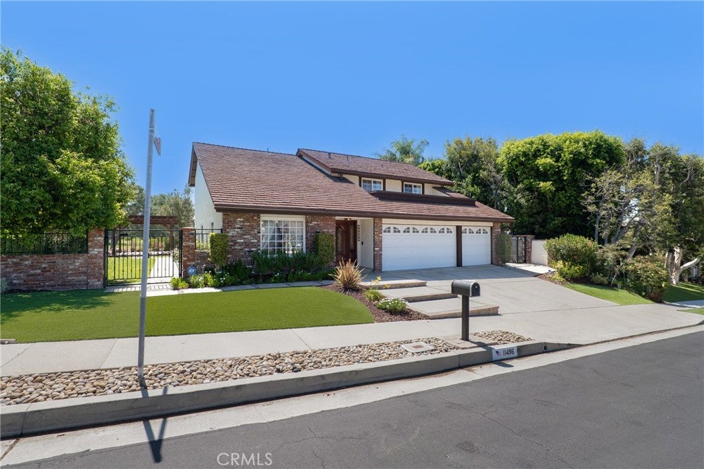 11496 Twin Hills