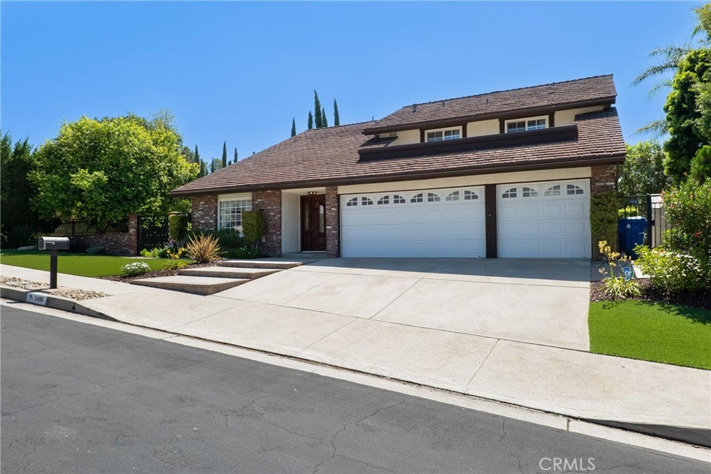 11496 Twin Hills
