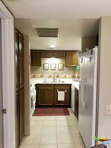 Desert Palm Villas - Residential