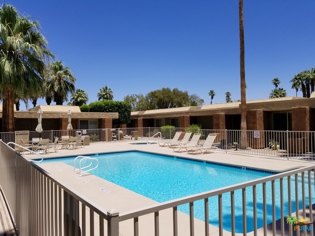 Desert Palm Villas - Residential