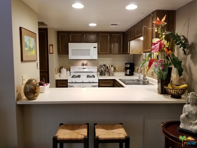 Desert Palm Villas - Residential