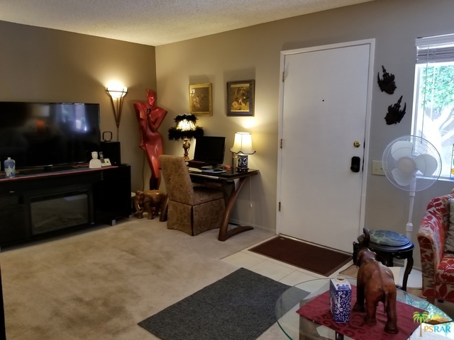 Desert Palm Villas - Residential