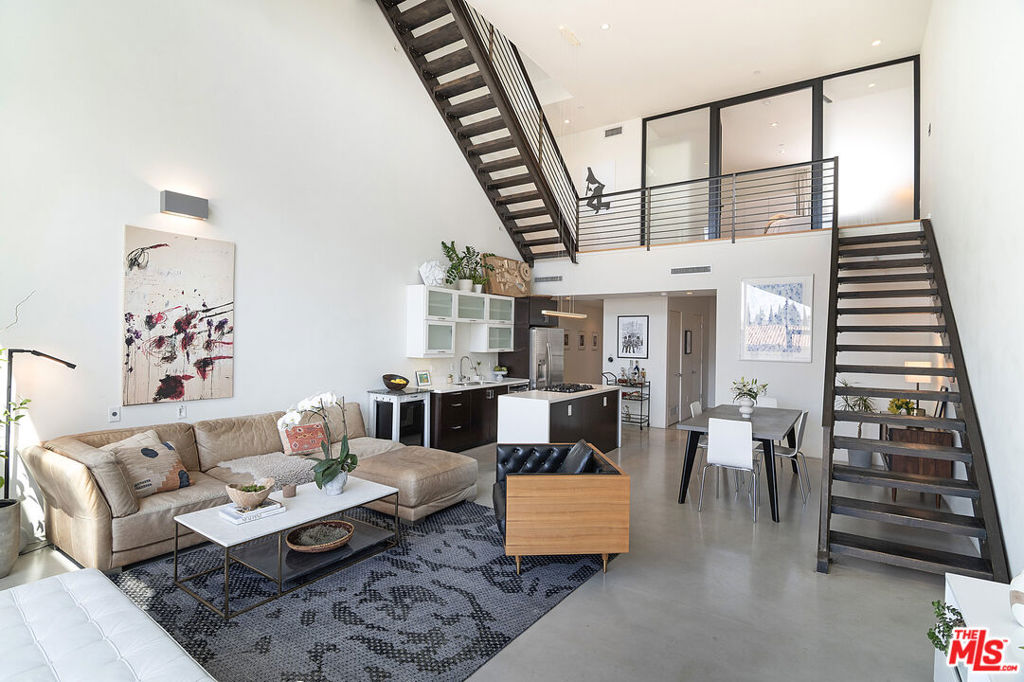 803 Wilcox Avenue 11