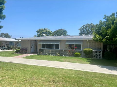 1871 Golden Rain Rd, M14-26H Seal Beach CA 90740
