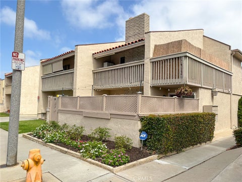 Photo of 16672 Dolores Lane, Huntington Beach, CA 92649 (MLS # OC26217842)