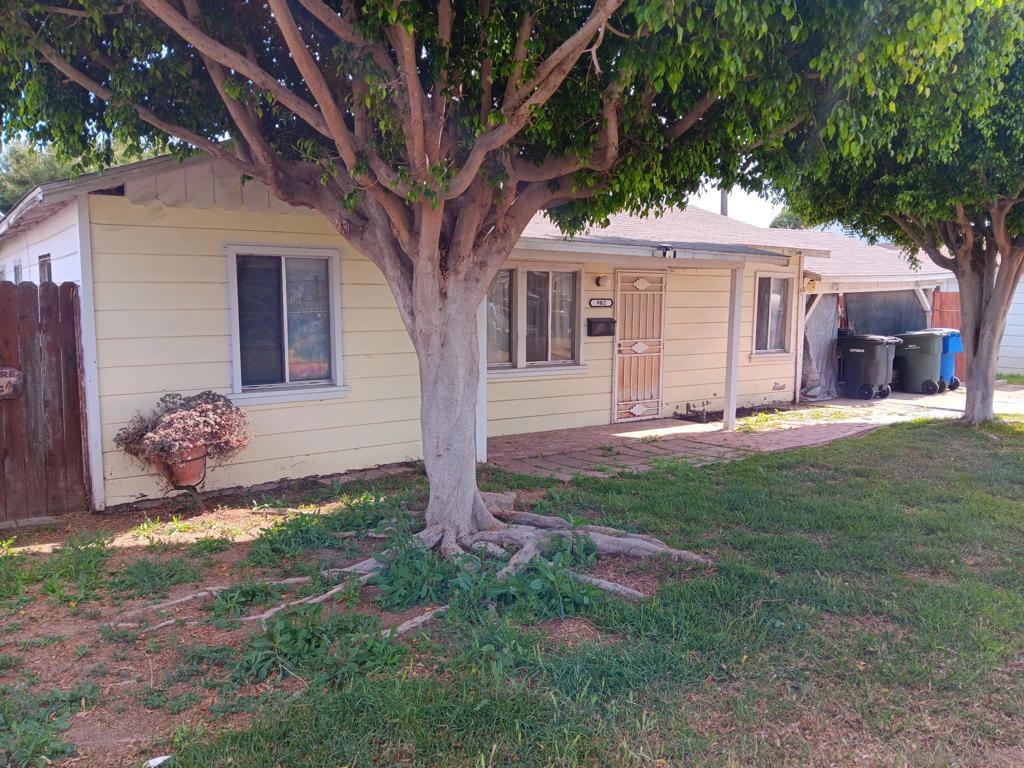 902 E Greenwood Ave E