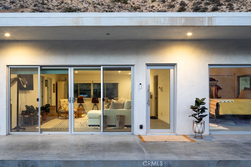 6595 Pioneertown Road