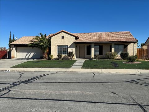 Photo of 12965 Mirage Rd, Victorville, CA 92392 (MLS # HD26028136)