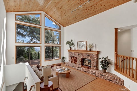 Photo of 229 Shasta, Lake Arrowhead, CA 92317 (MLS # IG26212240)