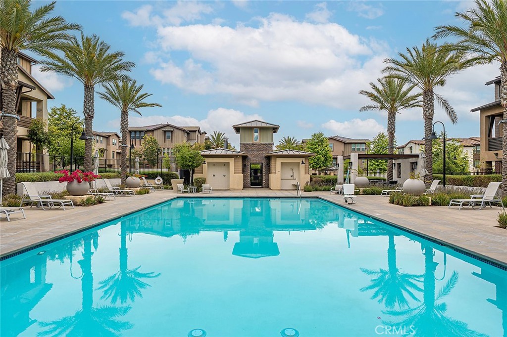 7423 Solstice Place
