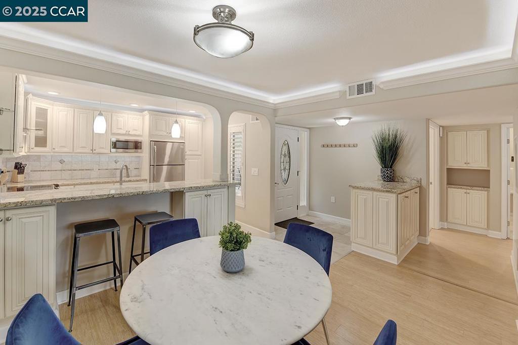 ROSSMOOR - Residential