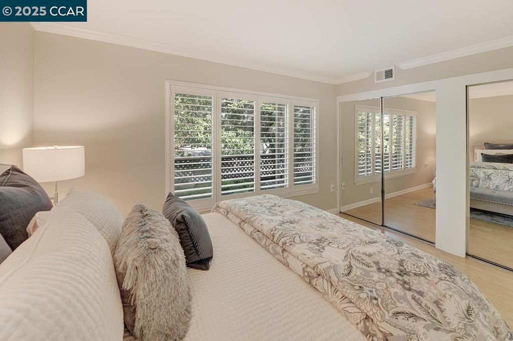ROSSMOOR - Residential