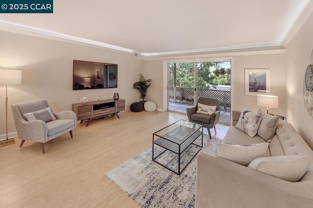 ROSSMOOR - Residential