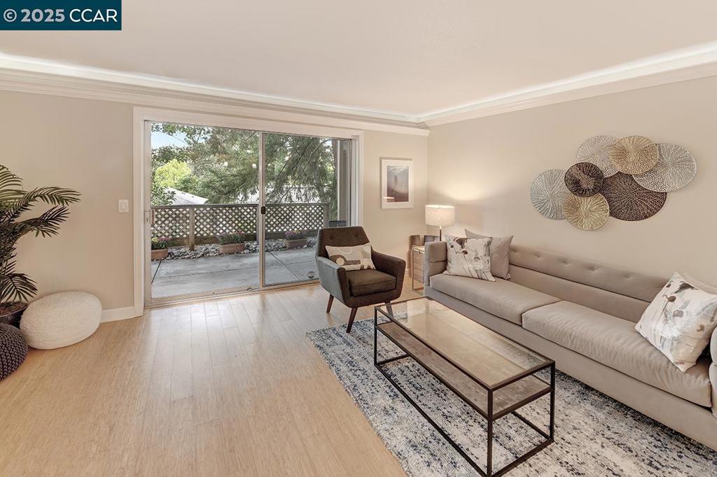 ROSSMOOR - Residential