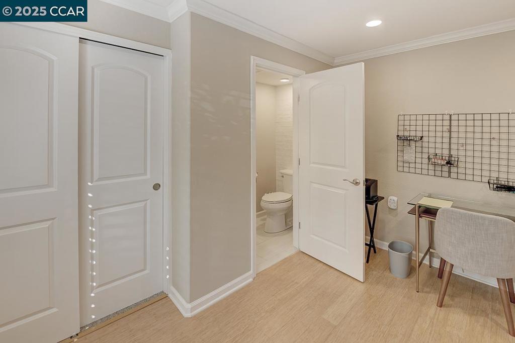 ROSSMOOR - Residential