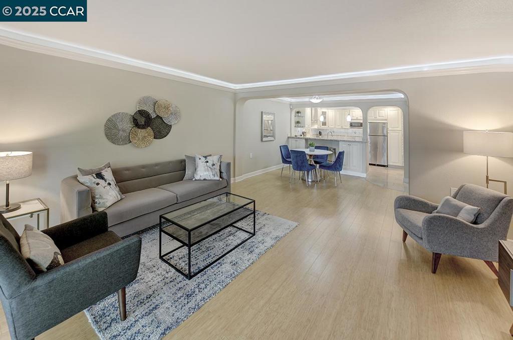 ROSSMOOR - Residential