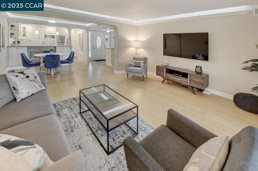 ROSSMOOR - Residential