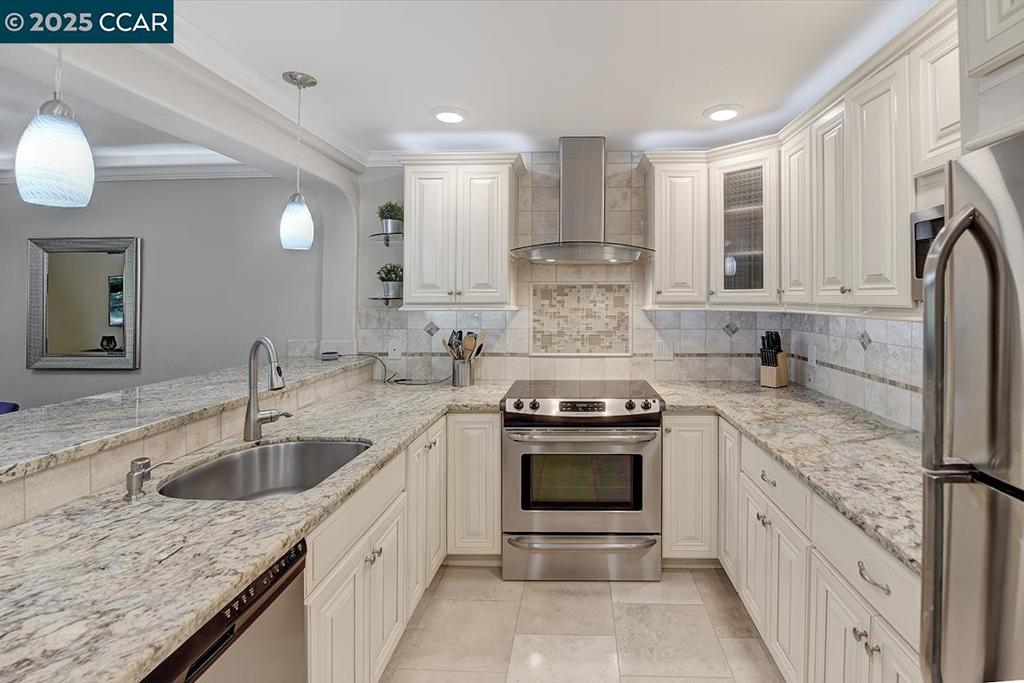 ROSSMOOR - Residential