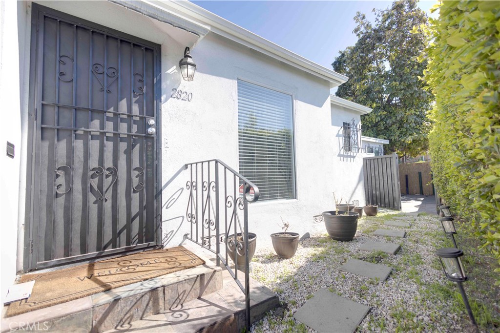 2820 S La Brea Avenue